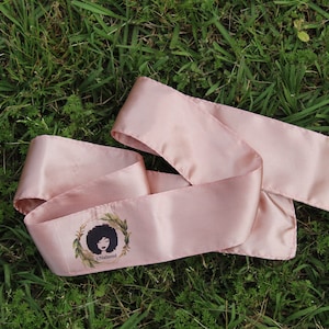 Satin Edge Wrap