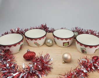 Set of 4 Festive Christmas Glass Bowls with Adorable Stocking Designs Holiday dinnerware