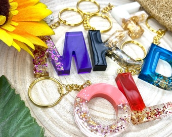 Porte-clés lettre personnalisés - Porte-clés résine - Porte-clés initial - accessoires - cadeau à offrir - idée cadeau - personnalisable