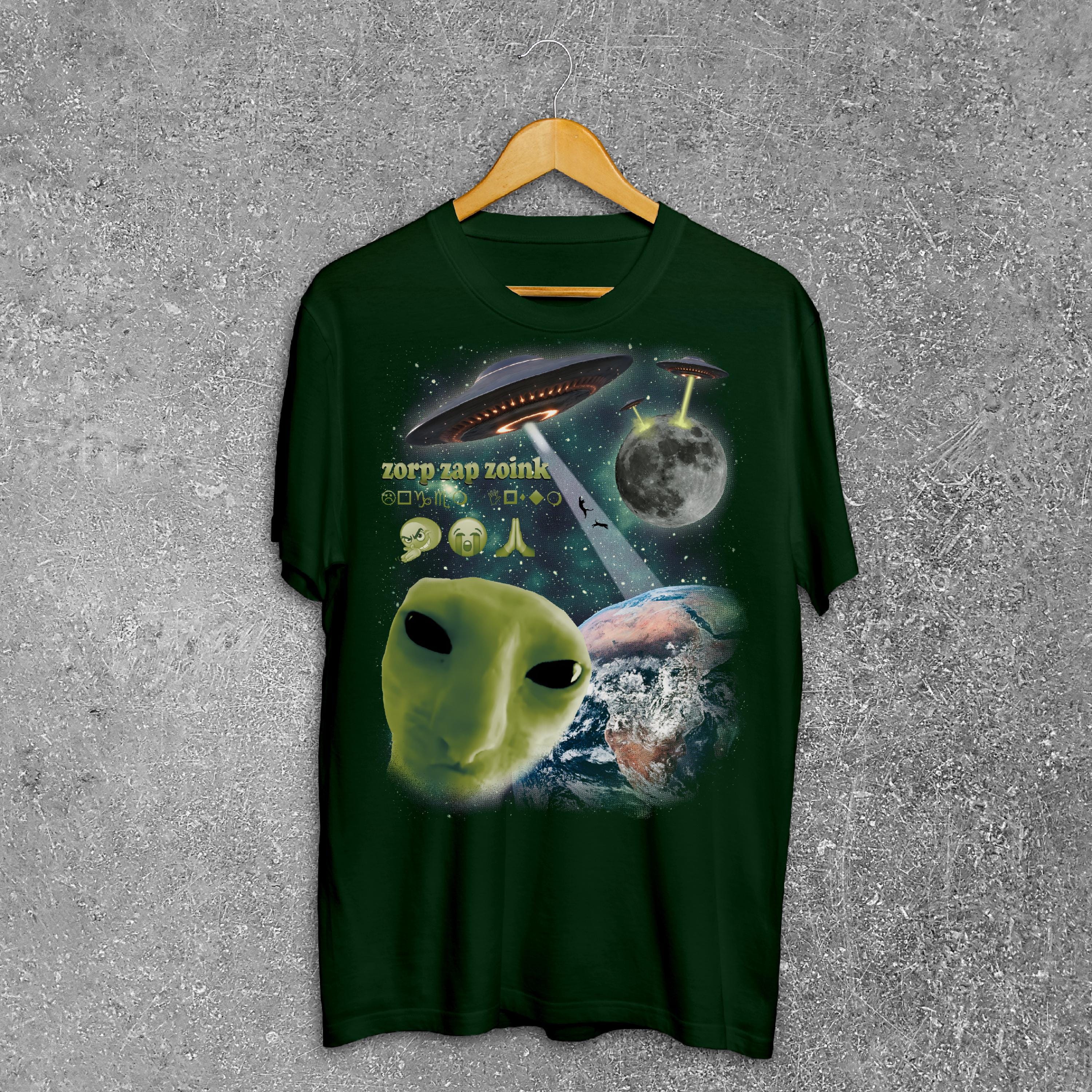 Funny Alien Cat Meme T-shirt, Silly Cats Shirt, Gift for Cat Lover ...