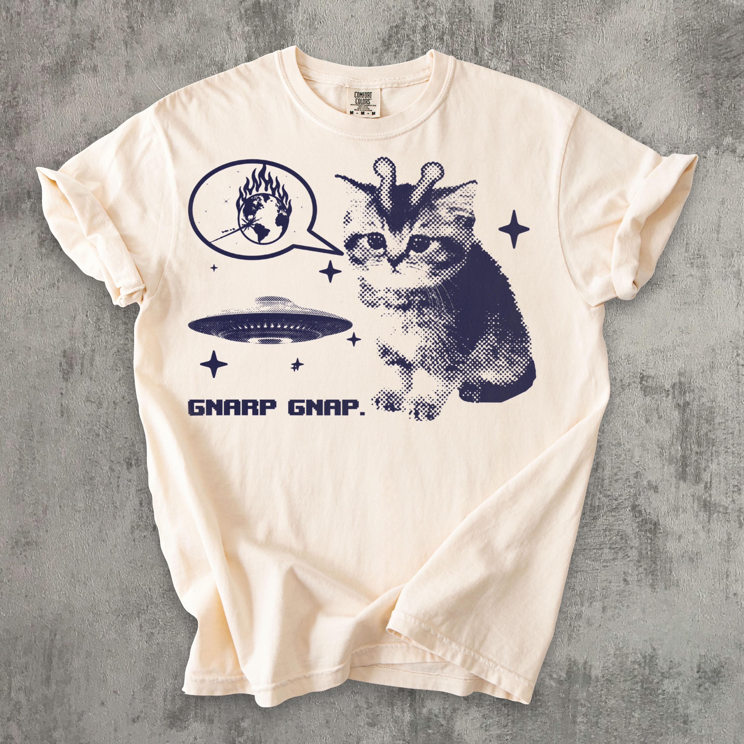 Y2k Retro Alien Cat T-shirt, Vintage Graphic Tee, Silly Gnarp Gnap