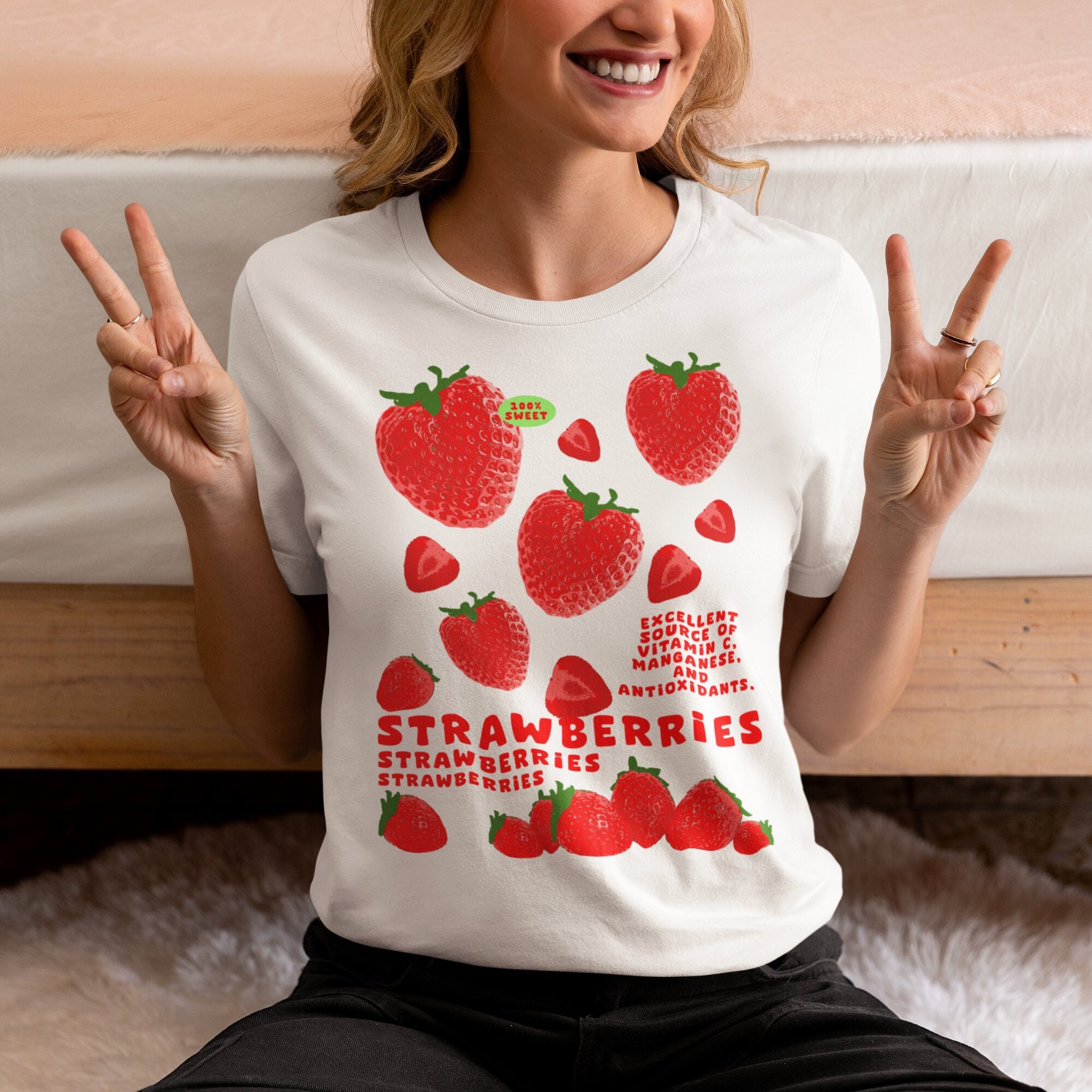 【ITZAVIBE】25ss STRAWBERRY LOGO T SHIRT MUSINSA | ITZAVIBE STRAWBERRY LOGO SLIM T SHIRT - WHITE