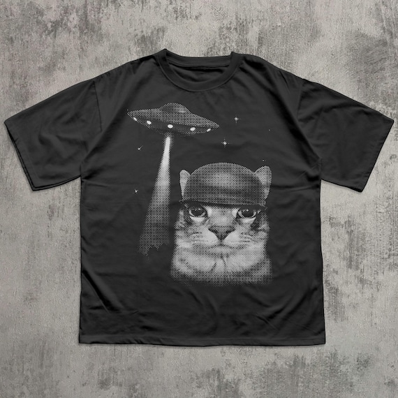 Alien Invasion Funny Cat Meme T-shirt, Silly Cats Shirt, Weird Shirts, Stupid Gifts, Cat Lover Gifts, 90s Retro Graphic Tee, Soldier Kitten