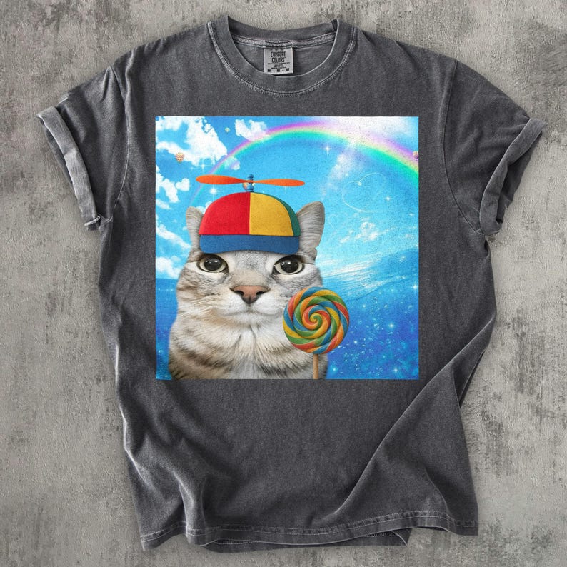 Happy Cat Dreamcore T-shirt, Funny Cats Shirt, Brainrot Meme Tee, Silly Kitten Tee, Cat Lover Gifts, Weird Tees, Gen Z Humor Tshirt Comfort Color Pepper