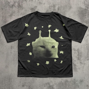 Y2KエイリアンキャットミームTシャツ、おもしろ子猫シャツ、ヴィンテージグラフィックTシャツ、変な猫Tシャツ、90年代レトロ服、動物好き、彼女や彼へのプレゼント