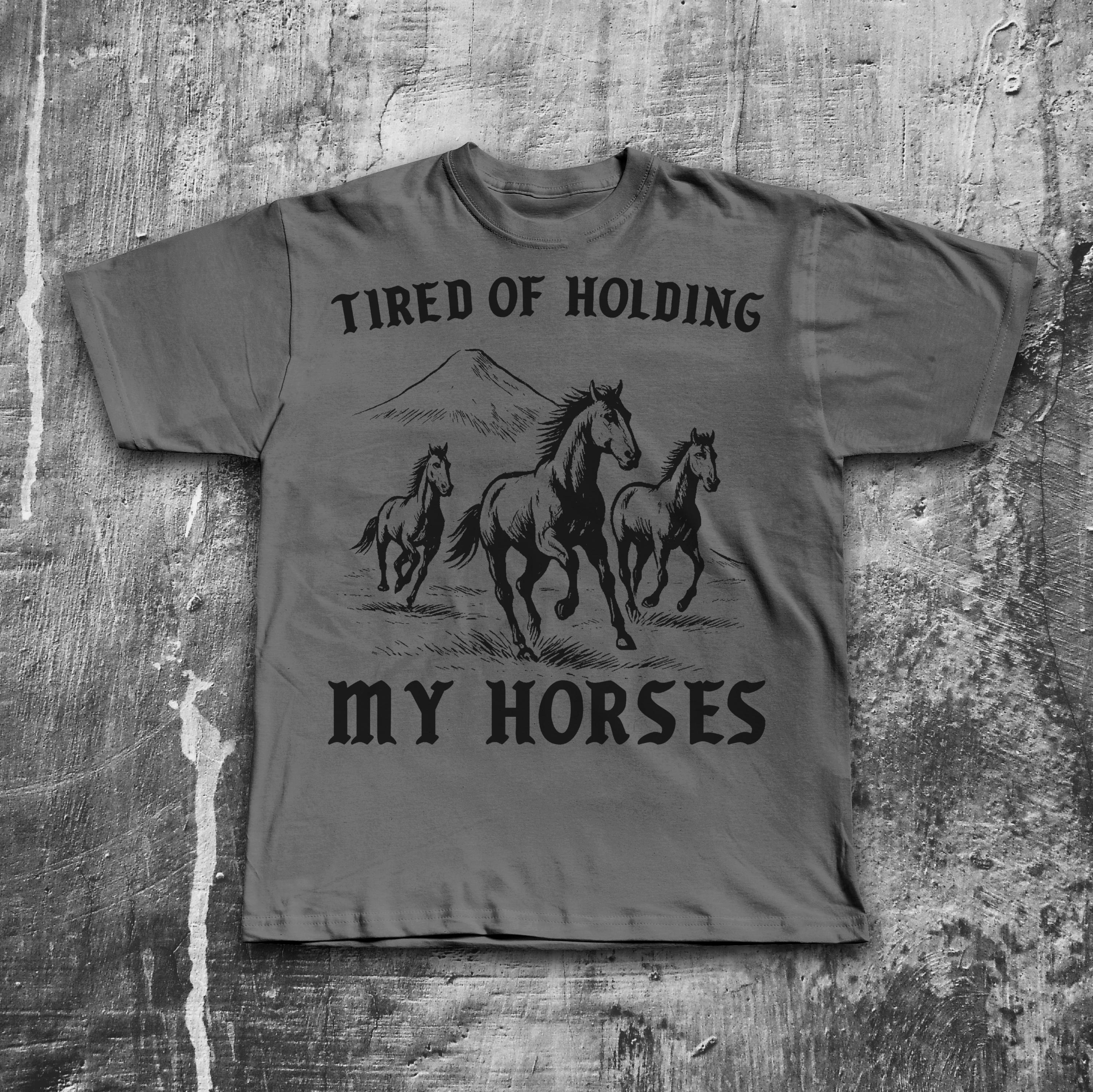 馬を抱っこするのに疲れたシャツ、90年代風レトロホースTシャツ 