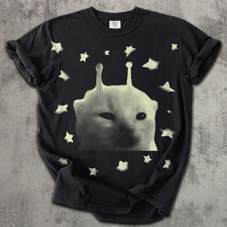 Camiseta con meme de gato alienígena Y2k, camiseta divertida de gatito, camiseta con gráfico vintage, camiseta de gatos raros, ropa retro de los 90, colores cómodos, regalo para ella y él. Comfort-Colors-Black