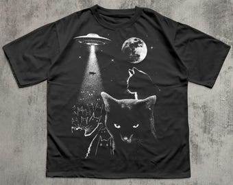 UFO Cat Funny Graphic T-shirt, Silly Cats Shirt, Retro Vintage Tee, Gag Gifts, Ironic Shirts, Meme Tshirt, Humor Tees, Weird tshirts
