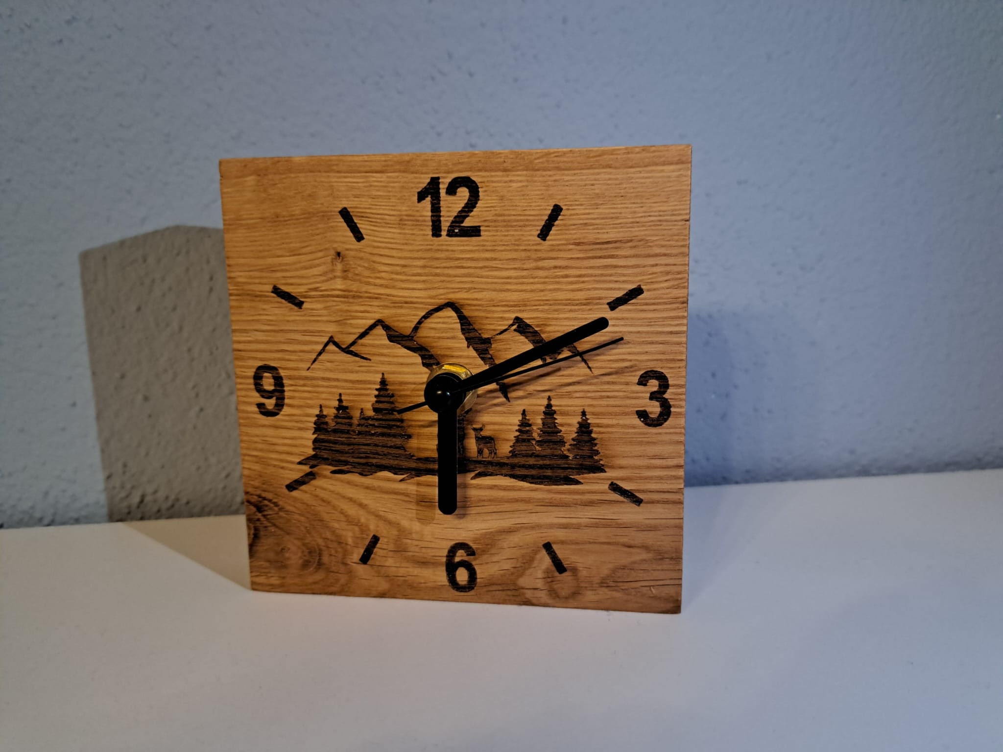 Wanduhr Holz Uhr personalisierbar - 20 cm Höhe - Geschenkidee Kleines  Geschenk Wunschtext Acryl Lautlos 