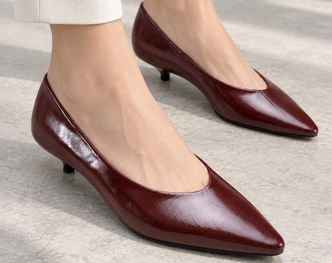 Low Heel Leather Pumps in Burgundy with a Pointed Toe