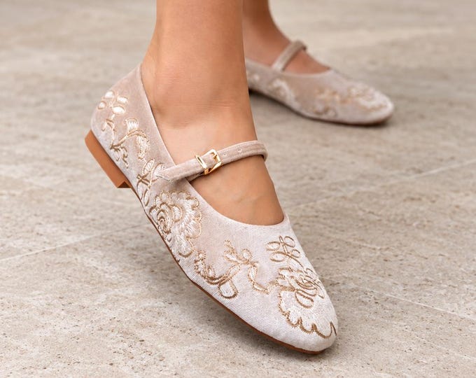 Embroidered Mary Jane Flats in Beige Velvet with a Buckle Strap