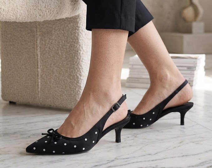 Black Polka Dot Slingback Heels with Bow, Pointed Toe Kitten Heels for Women, Vintage Retro Low Pumps, Elegant Evening Wedding Guest Shoes