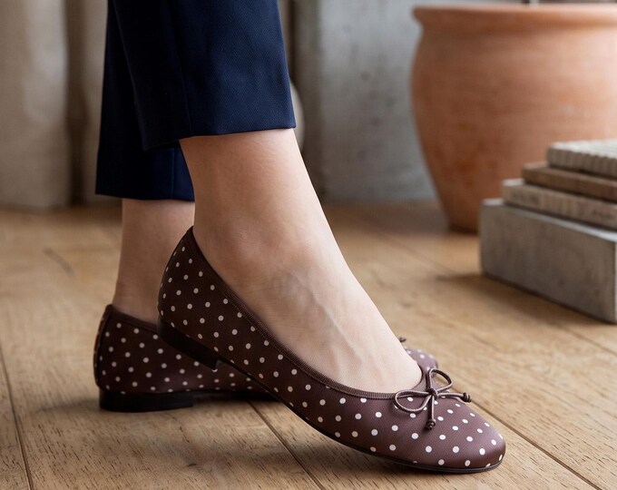 Brown Polka Dot Satin Ballet Flats with Bow, Handmade Round Toe Slip On Shoes, Comfortable Bridal Flats, Vintage Style Point D'esprit Shoes