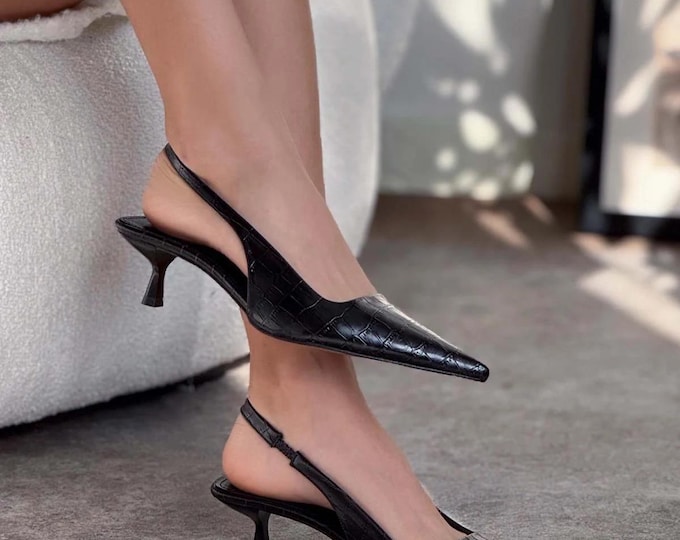 Handmade Croc-Embossed Heeled Shoes: Women's Artisanal Slingbacks