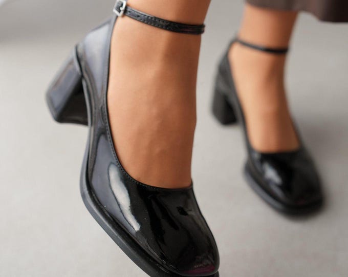 Handmade Patent Leather Ankle Strap Shoes: Chic Low Heel