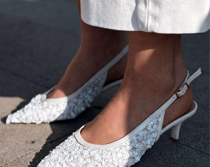 White Sequin Bridal Slingback Heels, Sparkling Wedding Shoes for Bride, Pointed Toe Kitten Heels, Elegant White Party Pumps