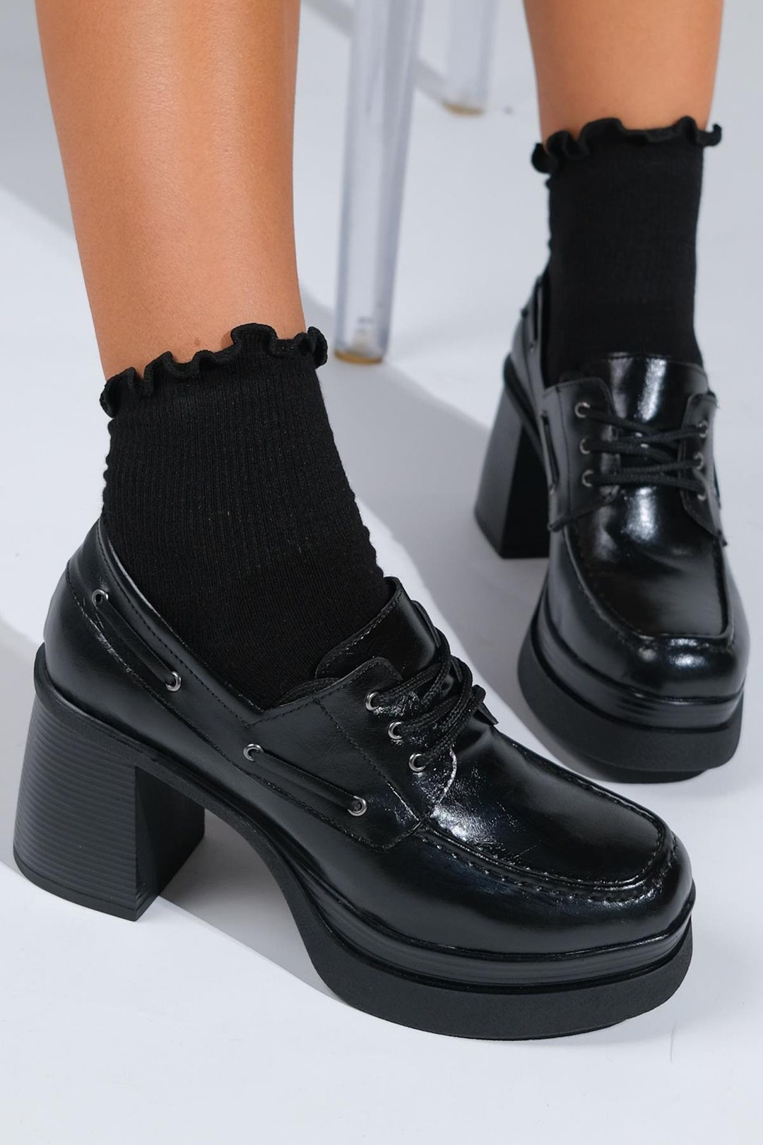 SANDERS×HELIOPOLE Tassel Long Wing black SANDERS×HELIOPOLE Tassel Long Wing black SANDERS×HELIOPOLE