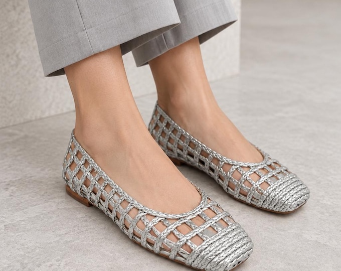 Woven Ballet Flats in Silver with Braided Detail and a 1 cm Heel