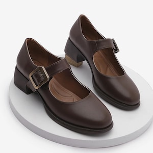 Damen Mary Janes, Polyurethan Mary Janes, Braun Mary Janes, Geschenk für Frau, Damen Freizeitschuhe, kurze Blockabsätze