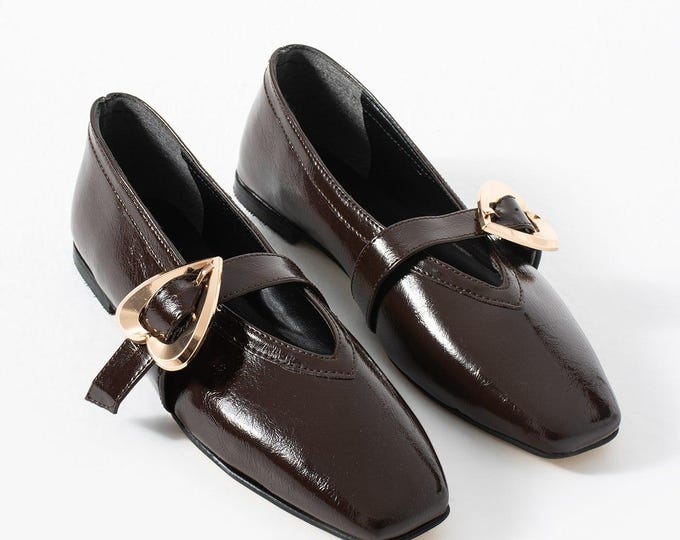 Brown Patent Leather Heart Flats for Women, Cute Patterned Heart Pointed Toe Slip Ons, Comfortable Daily Flat Shoes, Gift for Her