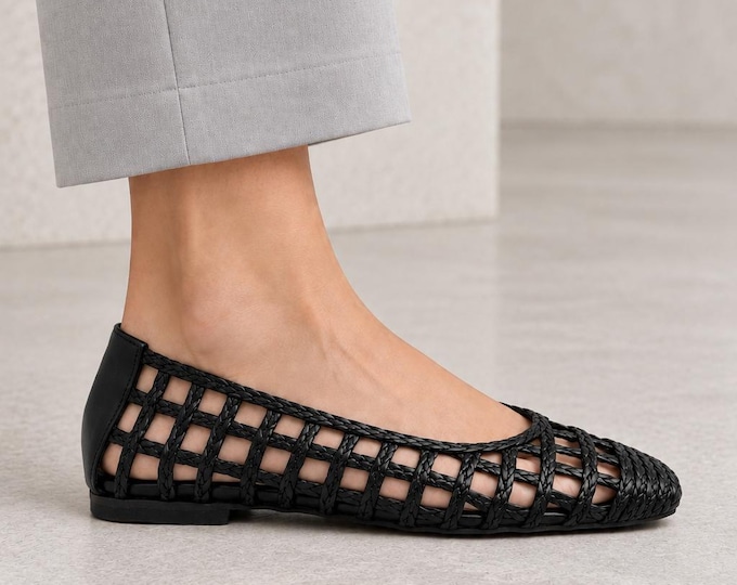 Woven Ballet Flats in Black with Braided Detail and a 1 cm Heel