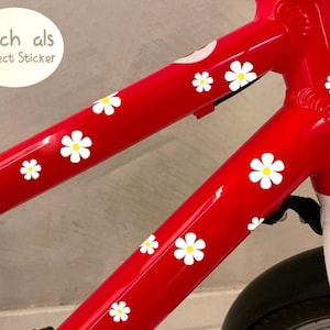 Adesivo fiori | Bambini in bicicletta | Adesivi | Bicicletta per bambini | Woombike | Adesivo per bicicletta | margherita | fiori | Bobby macchina | casco