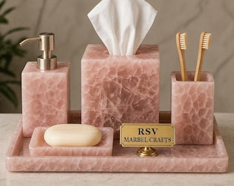 Set da bagno in quarzo rosa, lussuoso complemento d'arredo per spa con dispenser di sapone e copri-scatola per fazzoletti, accessori da bagno in pietra rosa realizzati a mano, elegante set regalo.