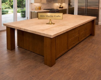 Matbord i ådrad travertin | Rektangulär beige stenskiva | Specialanpassad travertinskiva | Lyxigt matbord i natursten