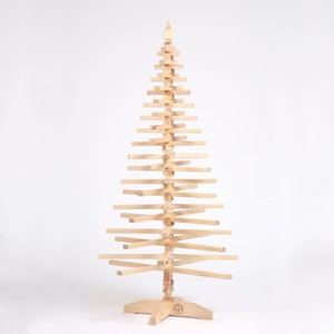 Sapin de noël en bois artisanal, durable, éco-responsable, solidaire, engagé et 100% Français 160 Centimètres