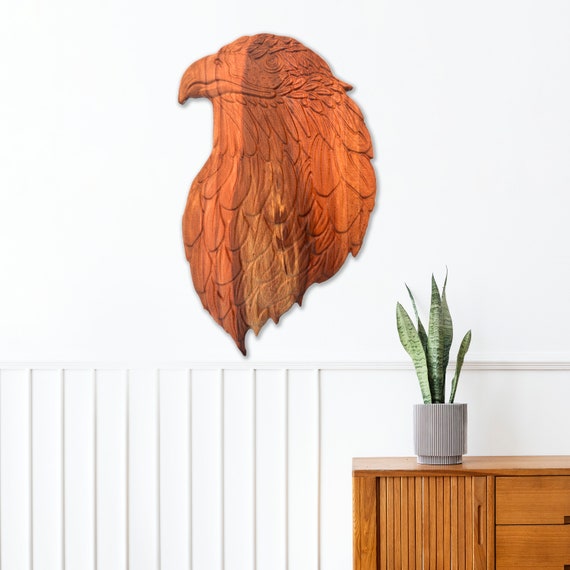 Handmade Beech Wood Bald Eagle Carving: Rustic Home Decor (15,7 x 25,2 inch)