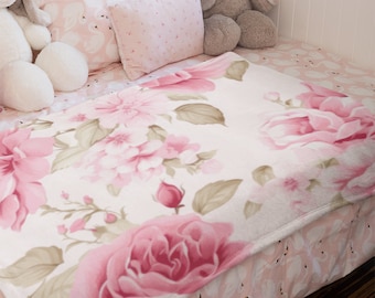 Manta de felpa de terciopelo rosa con estampado floral Coquette