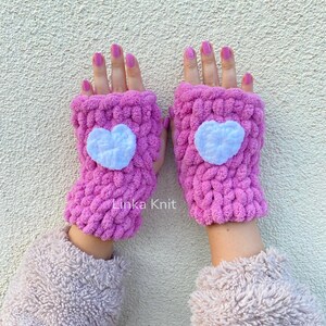Special heart gloves for Valentine's Day,Gift heart gloves,Winter fluffy gloves with hearts,handmade woven winter heart gloves zdjęcie 8