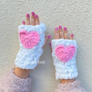 Special heart gloves for Valentine's Day,Gift heart gloves,Winter fluffy gloves with hearts,handmade woven winter heart gloves zdjęcie 4