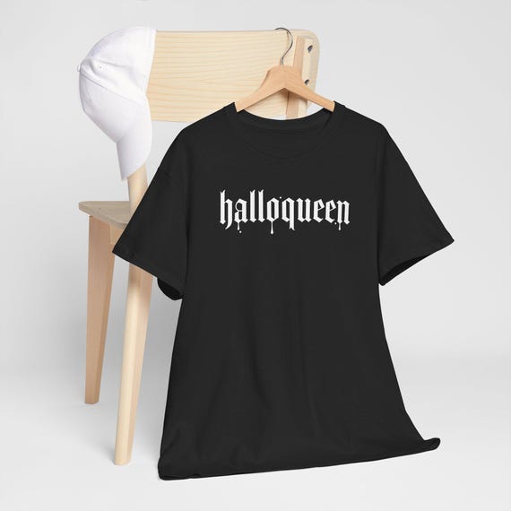 Halloqueen T-Shirt | Halloween Shirt, Cute Graphic Tee, Fall Fashion, Gift for Friends, Spooky Season Outfits, Unisex Heavy Cotton Tee