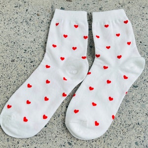 Mes p'tites chaussettes coeurs d'Amour spéciales Saint-Valentin/la paire/2 coloris coeurs rouges Amour