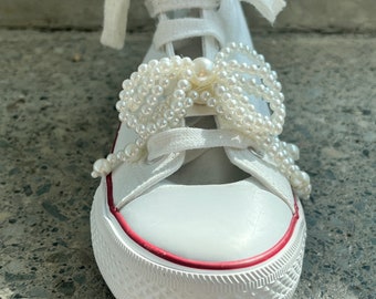 ciondolo per scarpe con fiocco di perle - ciondolo - gioiello - strass - accessorio decorativo per scarpe sneakers doc marten converse