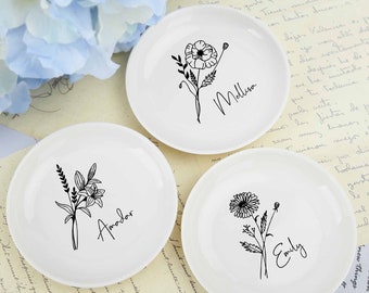 Personalized Birth Flower Ring Dish,Custom Jewelry Dish,Perfect Bridesmaid or Best Friend Gift,Wedding Ring Dish,Birthday,Xmas Gifts for Her