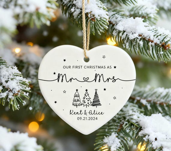 Personalised Mr & Mrs Keepsake Gift, First Christmas as Mr + Mrs, 1st Christmas Married Bauble, Christmas Gift for Couples, Newlyweds Gifts