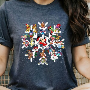 Disney Snowflake Christmas Shirt, Disneyland Xmas Shirt, Magic Kingdom Holiday Sweatshirt, Mickey Snowflake T-Shirt, Disney Christmas Trip