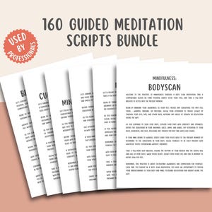 Peut inclure: Un ensemble de 160 scripts de méditation guidée. Les scripts sont imprimés sur du papier blanc et empilés. Le texte "USED BY PROFESSIONALS" est dans un cercle rouge. Le titre "MINDFULNESS: BODYSCAN" est visible. Scripts pour la relaxation.