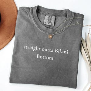 Bikini Bottom Unisex Tee, Straight Outta Design, Spongebob Shirt, Vintage Style Graphic, Soft Cotton Top, Funny Slogan Tshirt, Summer Beach