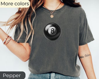 Camiseta gráfica vintage de bola 8: Camisa de billar retro con colores cómodos