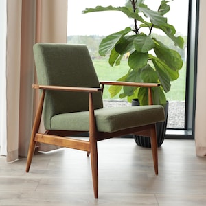 Lounge Chair Vintage Green Sage Boucle,  Mid Century Design, 1960, turned legs