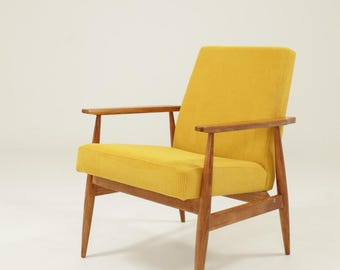 Fauteuil vintage rembourré en velours côtelé jaune, pieds tournés, chaise longue moderne, 1960, Pologne