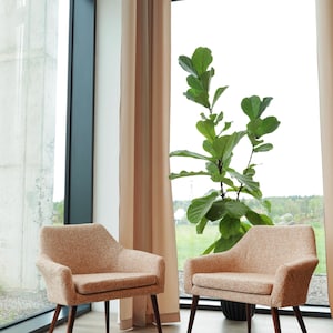 Set of 2 Club Armchairs Vintage Paire Lounge Chairs Timeless Boucle White & Orange Upholstery