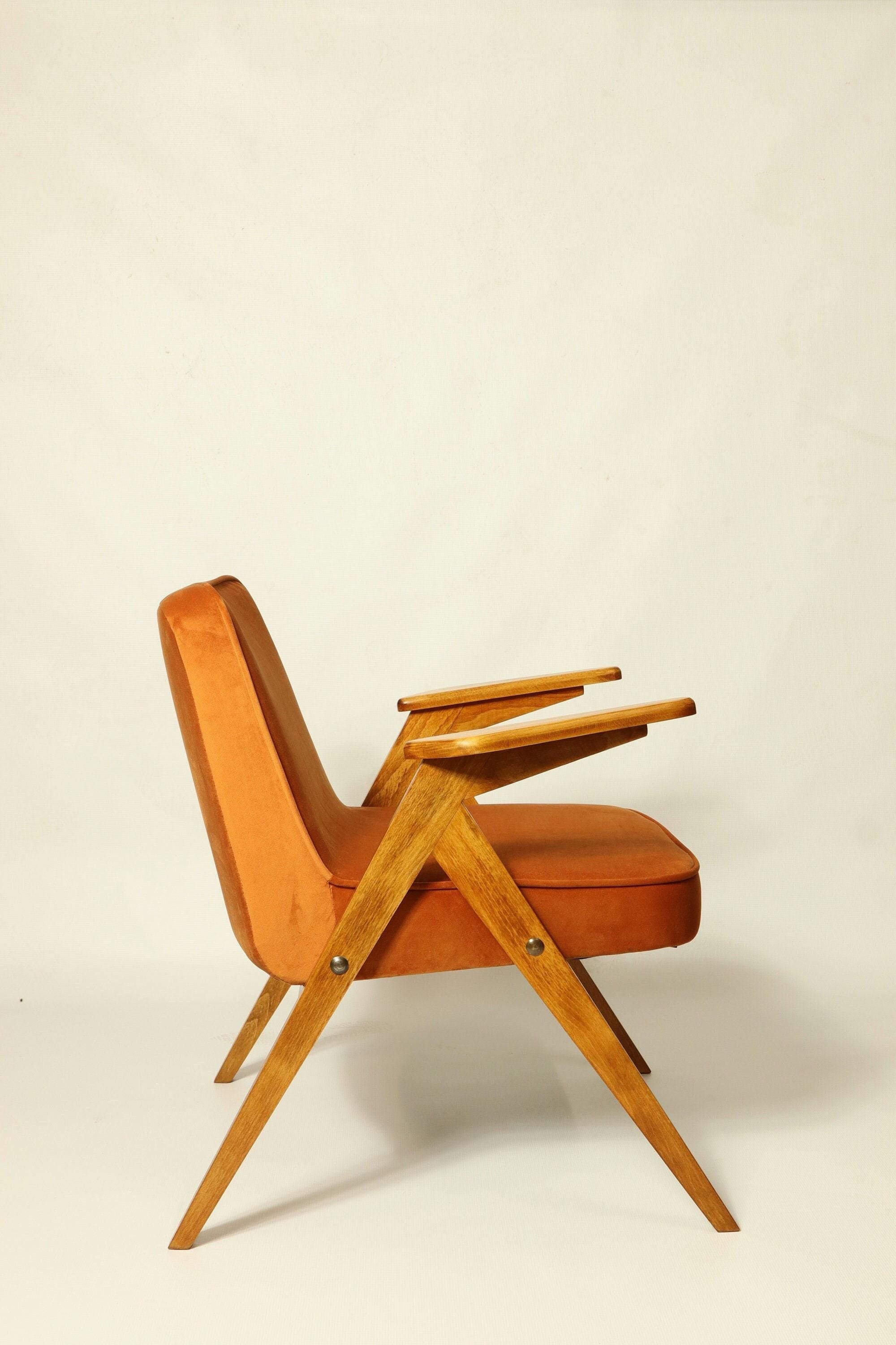 Vintage Lounge Chair Burt Orange by J. Chierowski, 1960 Vintage Lounge Chair Burt Orange by J. Chierowski, 1960
