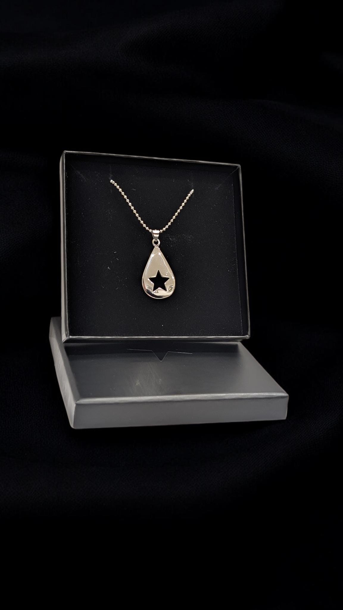 未使用 THEMODS ファンクラブ限定販売品silver pendant Silver 925 Teardrop and Star Pendant Necklace Ball Chain Cute