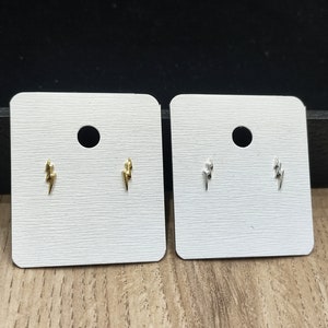 ギザギザの稲妻スタッドピアス（925シルバー）シルバーまたはゴールドのフラッシュサンダー、ギフトアイデア、プレミアムレディースメンズユニセックスキュートなプチ友情