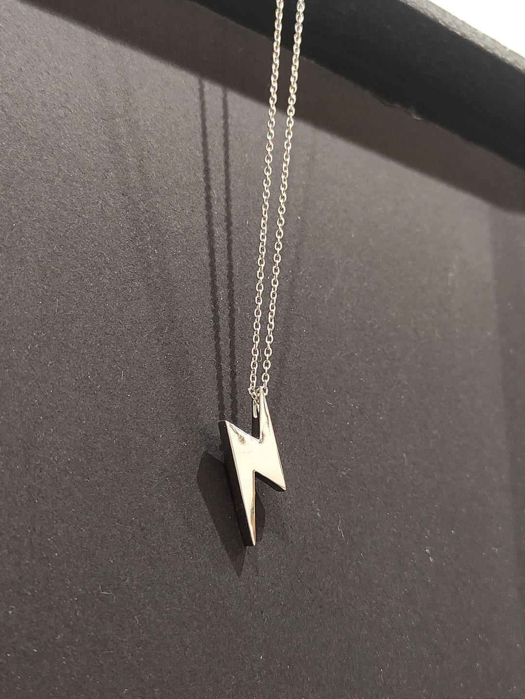 Lightning Bolt Pendant and Chain (925 Silver) David Bowie