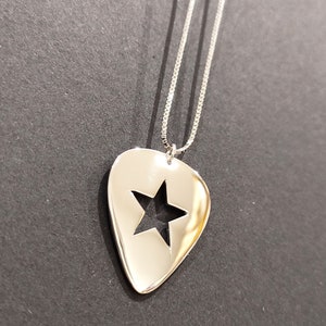 Plektrum Stern Anhänger und Box Kette (925 Silber) Blackstar David Bowie Conan Grau Premium Geschenk Rock and Roll Schmuck Sterling Silber